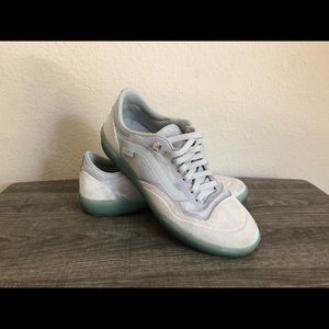 Vans Sneakers Ave Pro Beatrice Domond Size 6.5 Men / 8 Women